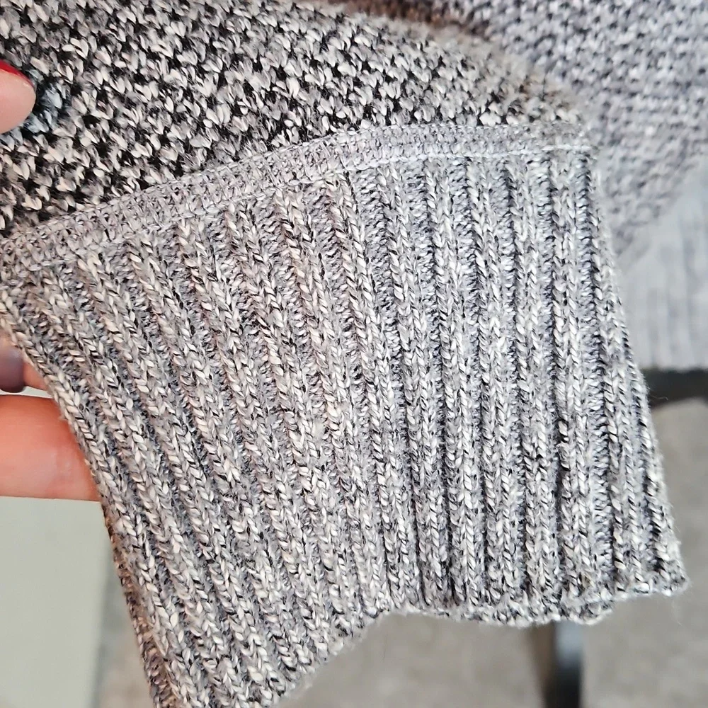 Men's Black and Gray Hoodie Zip-Up Sweater - Picture 4 of 6